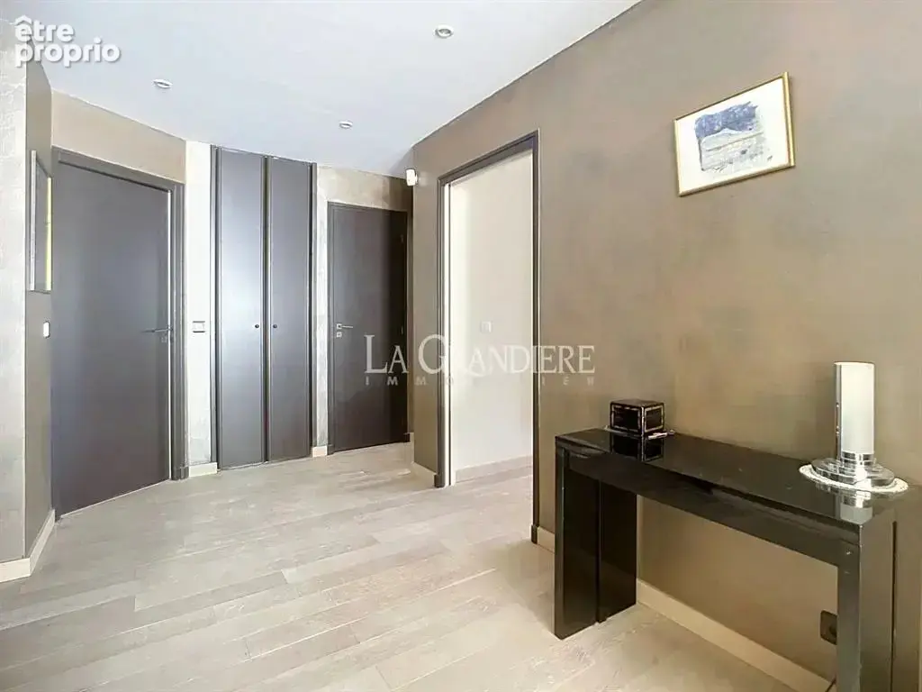 Paris 16ème - Jasmin - 3ème étage - 3 pièces - 2 chambres - 94,3 - photo 2