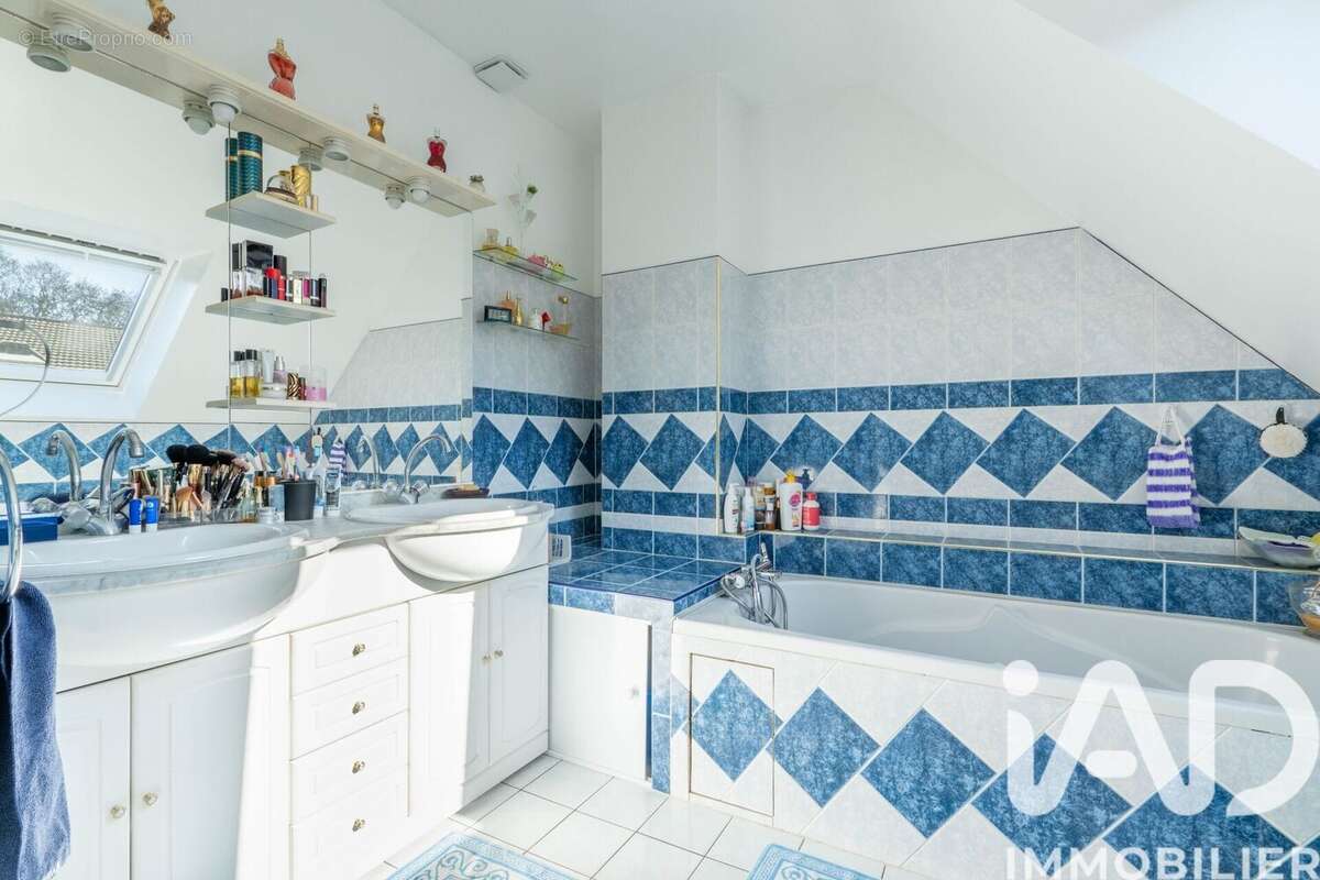 Photo 8 - Maison à CHAMPS-SUR-MARNE