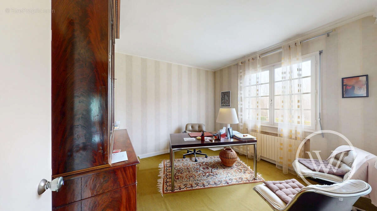 Maison à SAINT-BARTHELEMY-DE-VALS