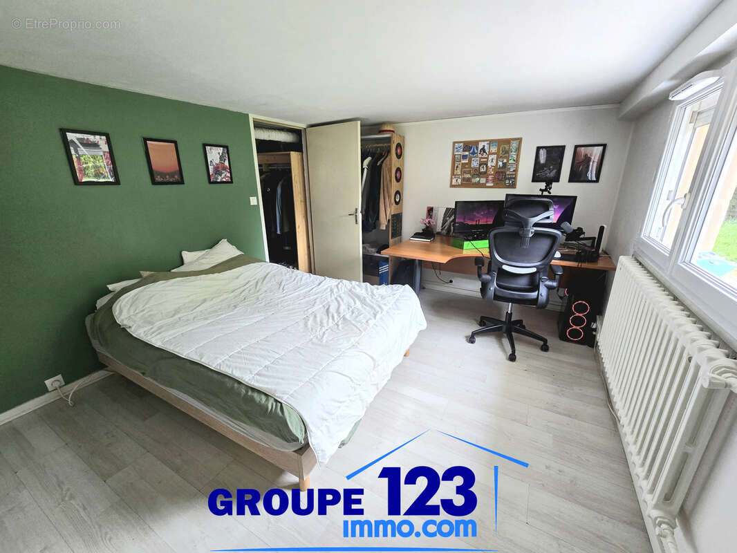 SAINT-GEORGES-SUR-BAULCHE  - Maison familiale 4 chambres, avec terrasse, sous-sol complet et double garage - photo 12