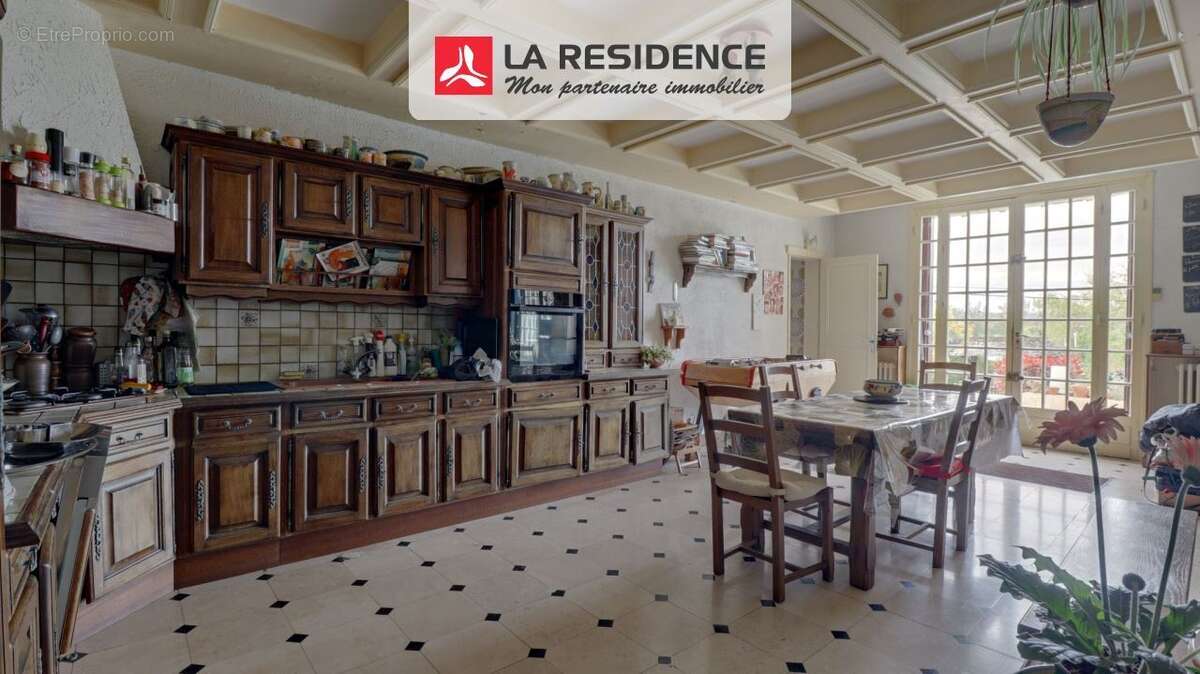 Maison à LA ROQUETTE