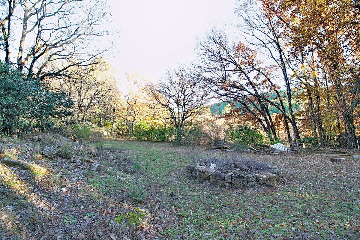 Maison à ENTRECASTEAUX