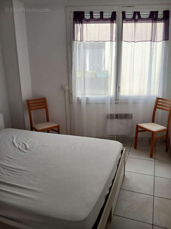 Appartement à VIC-LA-GARDIOLE
