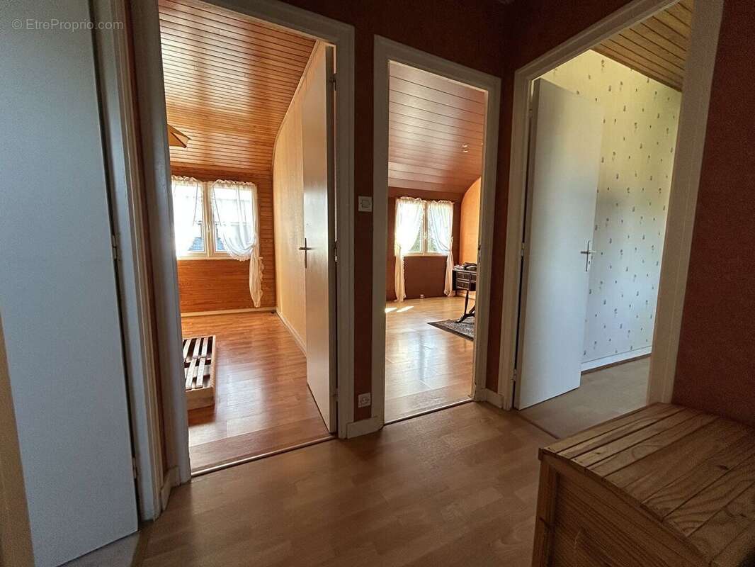 Maison 5 pièces à vendre à Pluguffan - Calme et Confort - photo 10