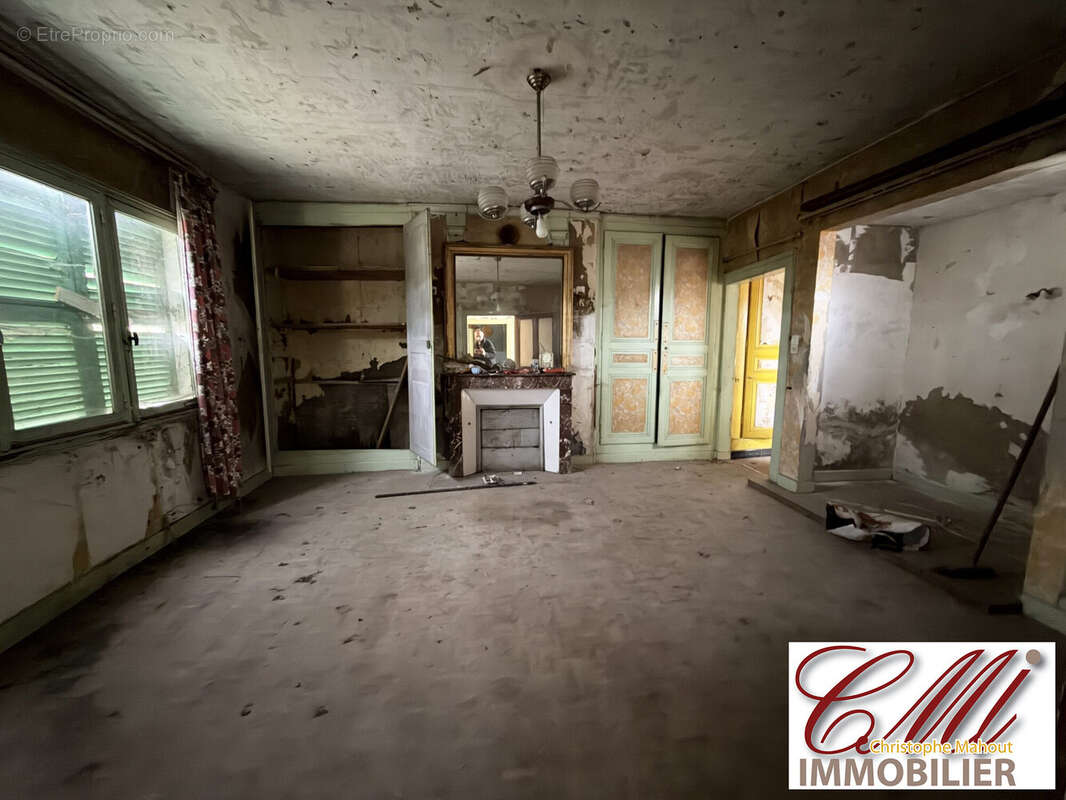 Maison à SAINT-OUEN-DOMPROT