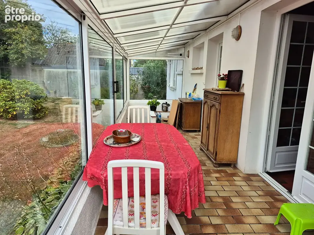 Maison à vendre - ST-ROMAIN- hyper centre - 145 m² hab + véranda 15 m² - 5 chambres dont 3 au RDC - photo 12