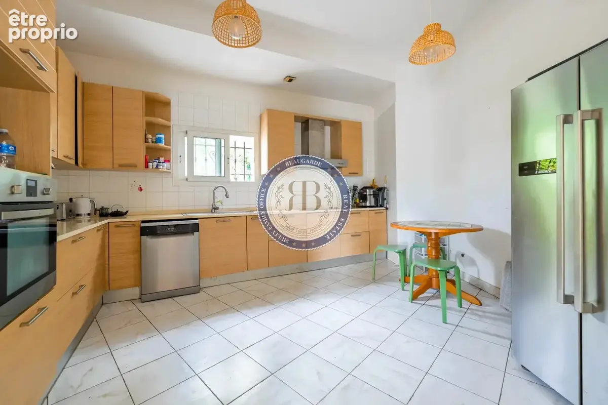 Aux portes de Valbonne – Villa néo-provençale de 192 m²– Panorama d'exception – Terrain de 4 928 m². - photo 10