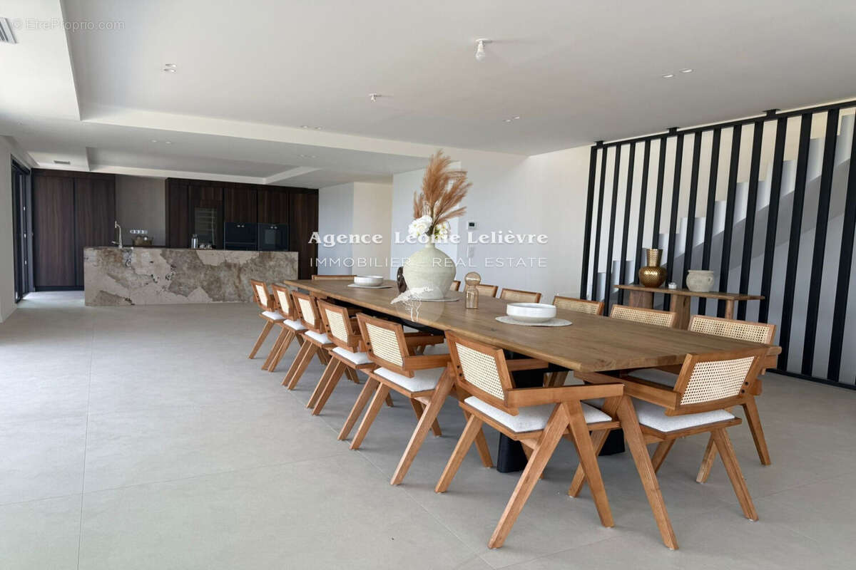 Maison à LES ISSAMBRES