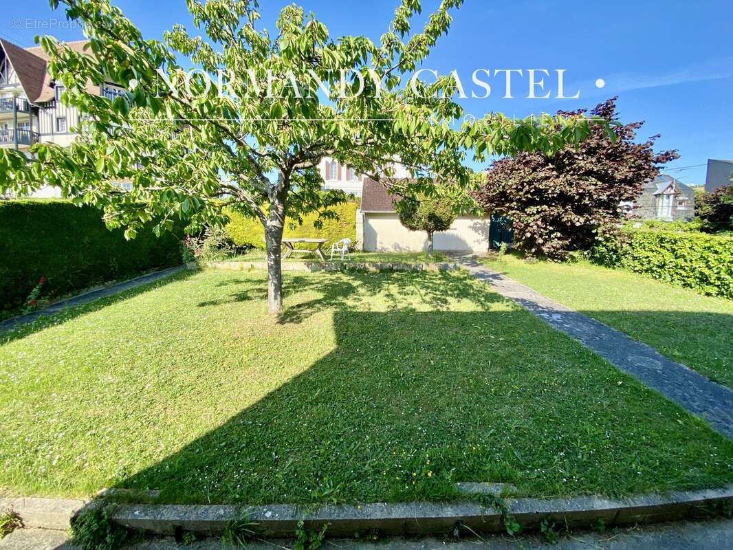 Maison à TROUVILLE-SUR-MER