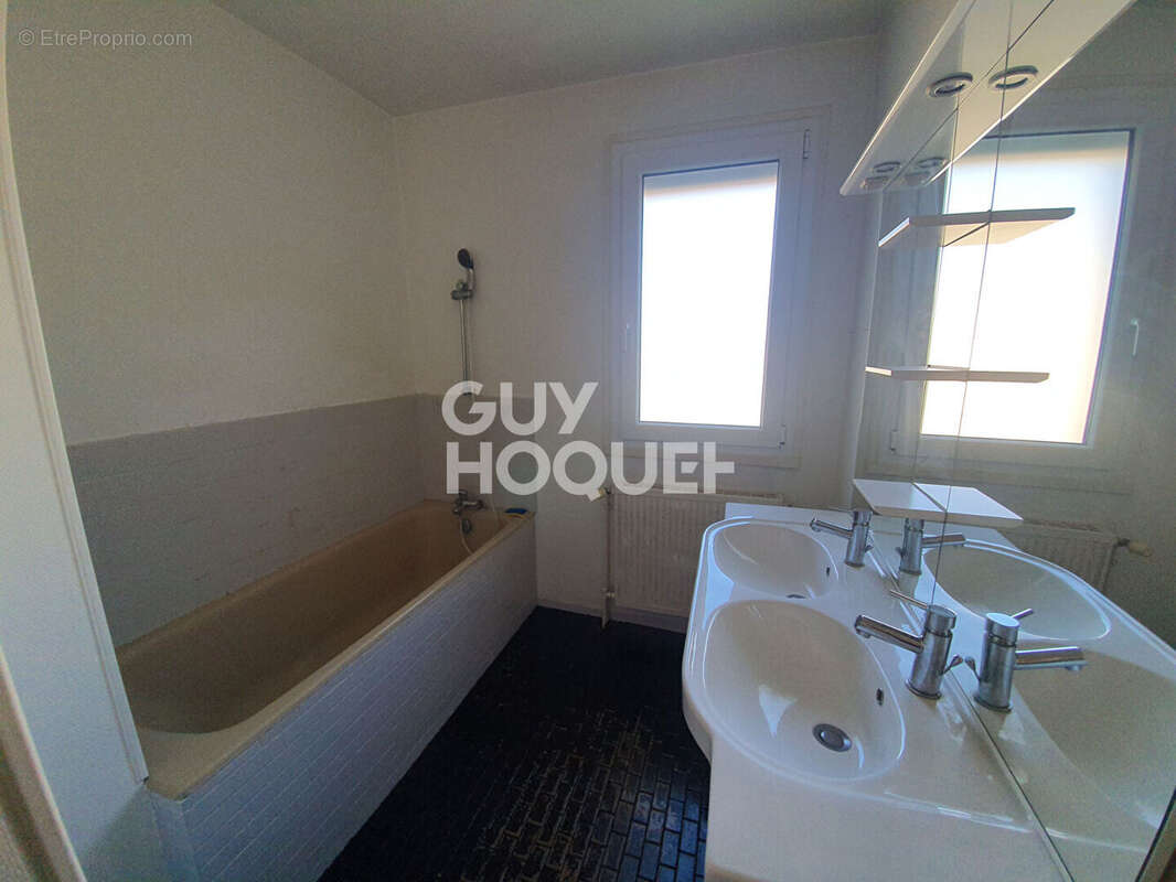 Maison à SAINT-GEORGES-SUR-BAULCHE