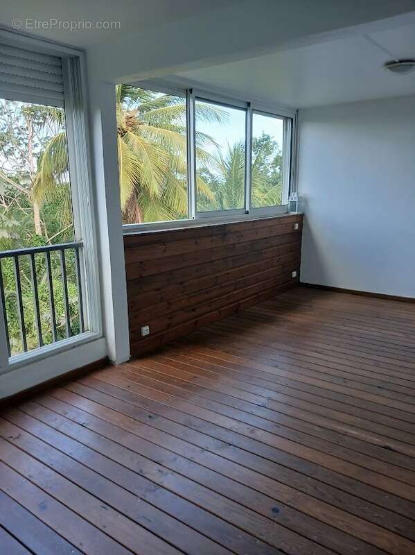 Bel Appartement T4 – Redoute – Fort de France - photo 6