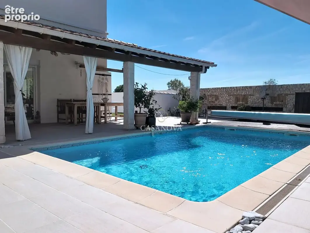 Maison familiale de 148 m²  5 CHAMBRES -  PISCINE - GARAGE - photo 2