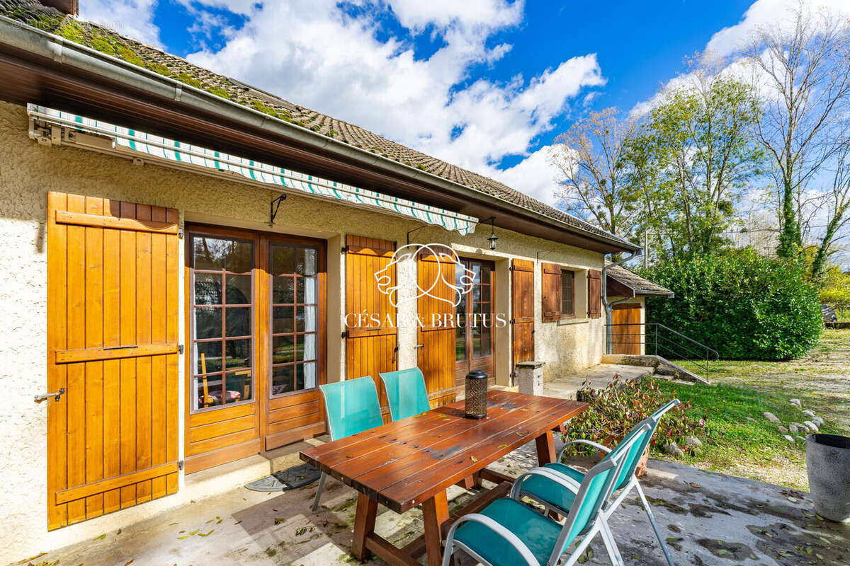 Maison à LE BOUCHAGE