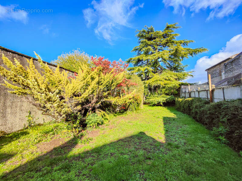 Maison à SAUZE-VAUSSAIS