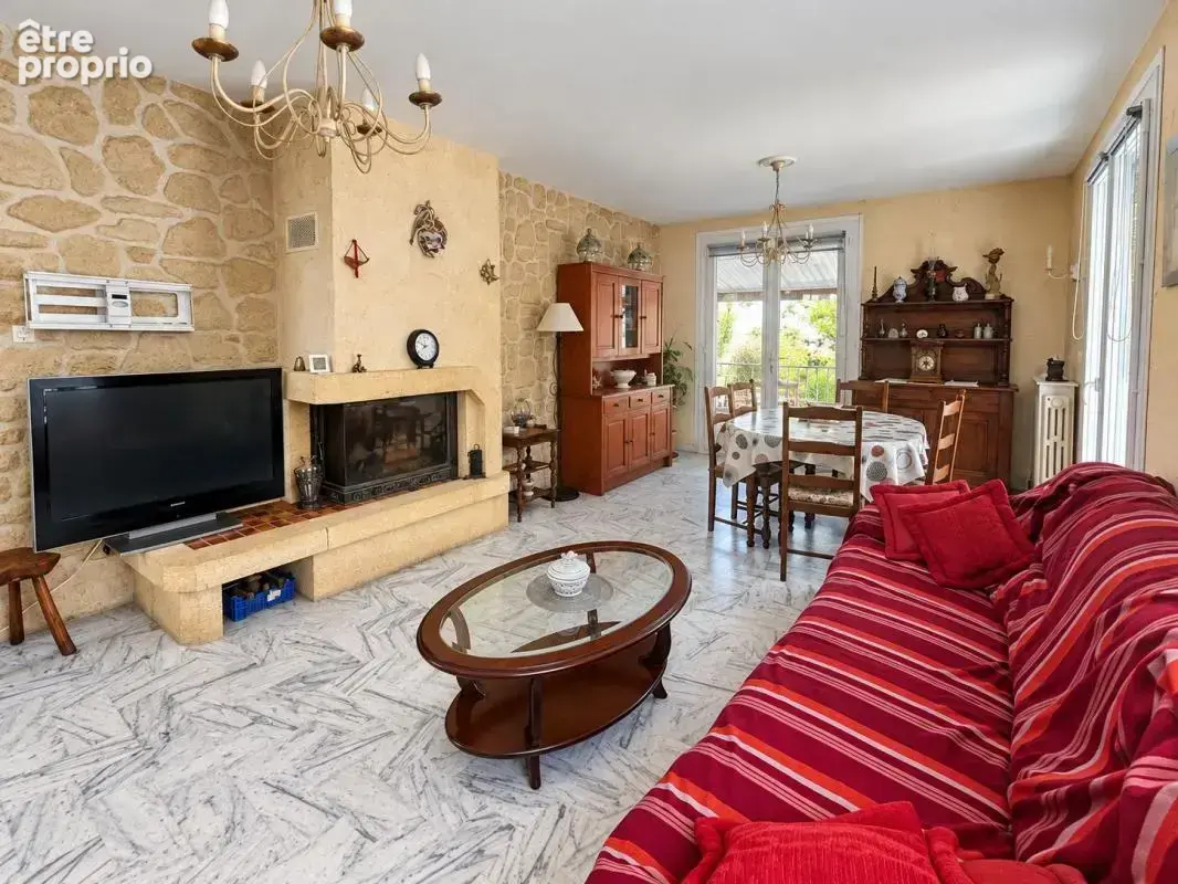 FONTENILLES – Maison avec piscine - photo 7