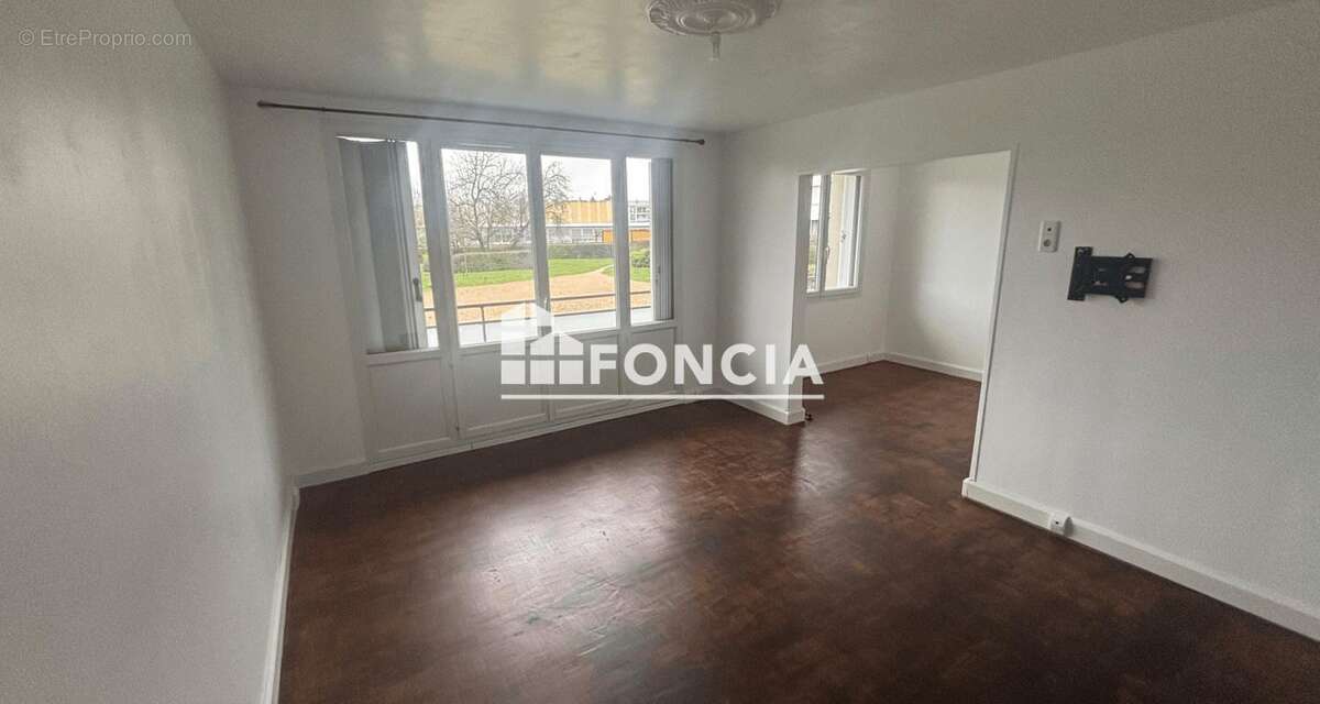 Appartement à BOIS-D'ARCY