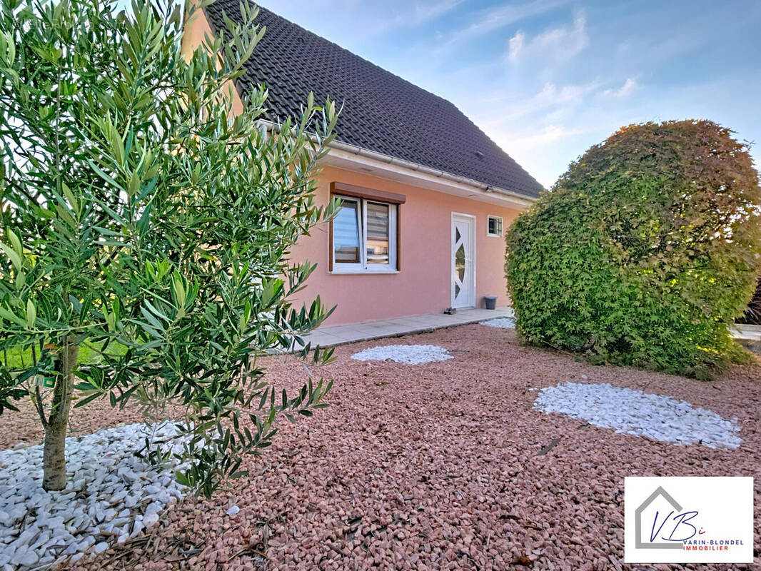 Maison à GRUCHET-LE-VALASSE