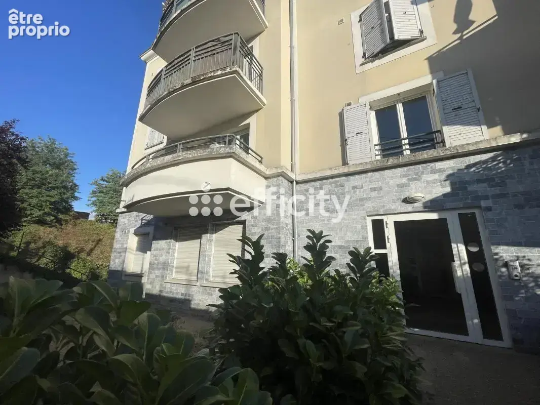 Appartement à CORBEIL-ESSONNES