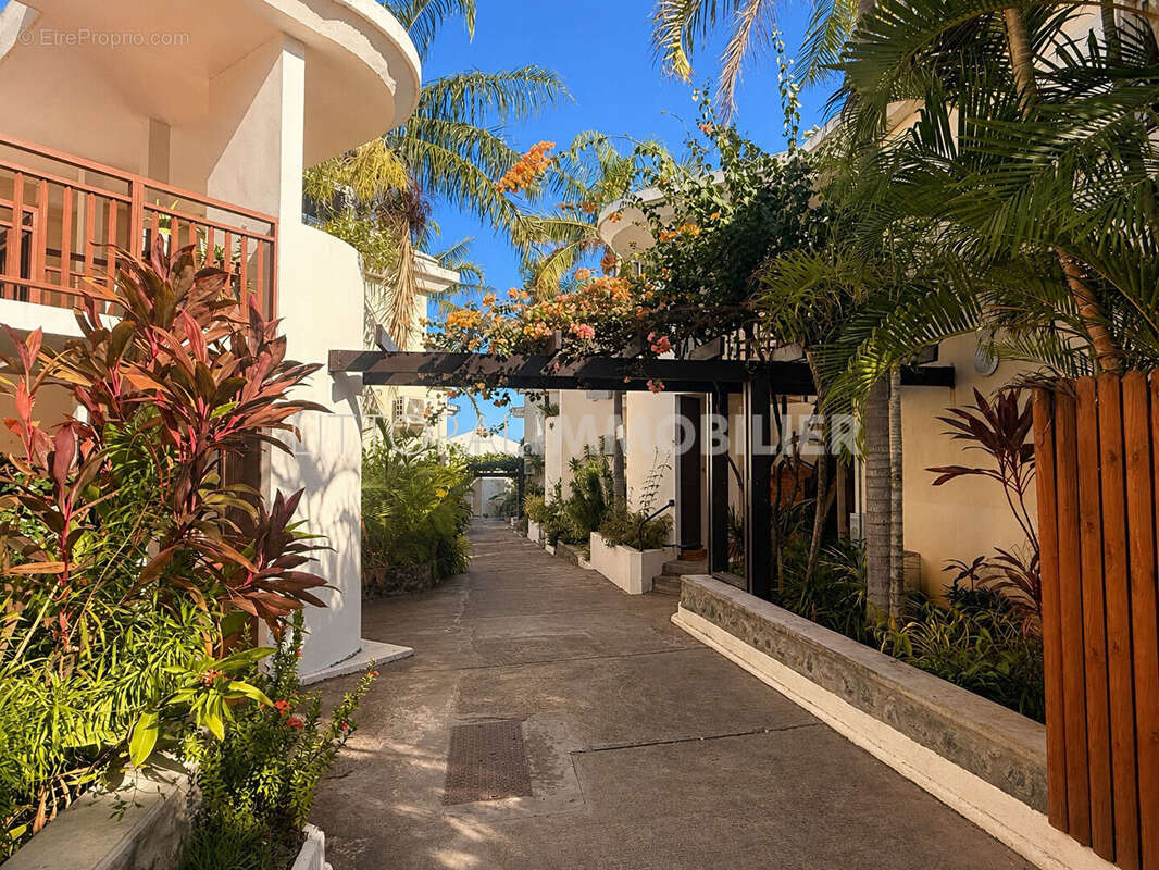 La Saline-les-Bains - Duplex avec piscine en résidence sécurisée - photo 3