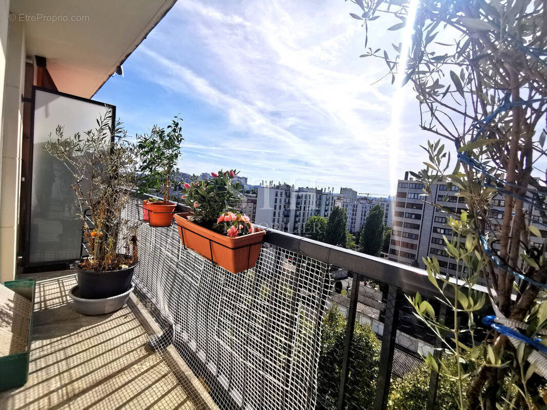 Vue côté Sus /Tour Eiffel - Appartement à EPINAY-SUR-SEINE