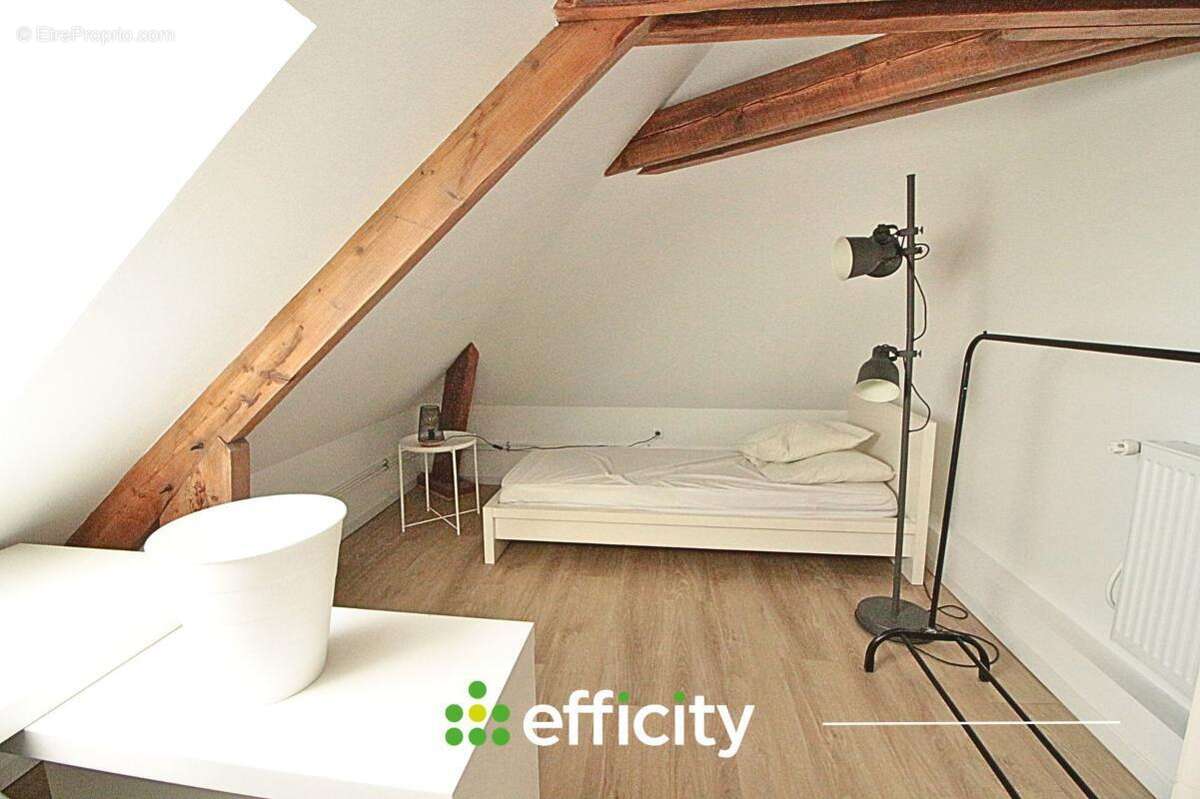 Appartement 587 m² à Colombelles  - photo 9