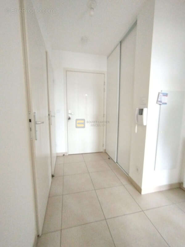 Appartement à VIRY