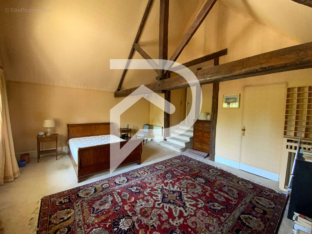 Maison à SAINT-REMY-L&#039;HONORE