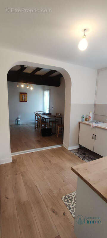 Maison à LONGUE-JUMELLES