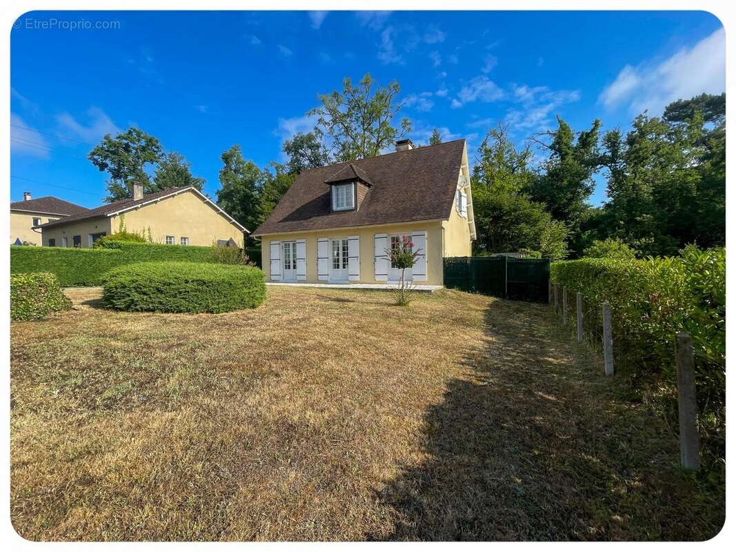 Maison à COULOUNIEIX-CHAMIERS