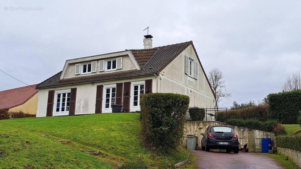 Maison à HUCHENNEVILLE