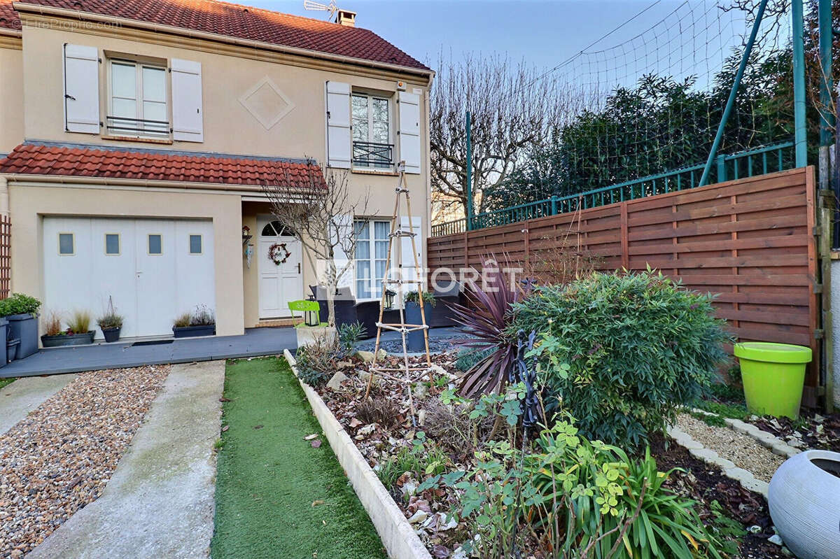 Maison à VITRY-SUR-SEINE