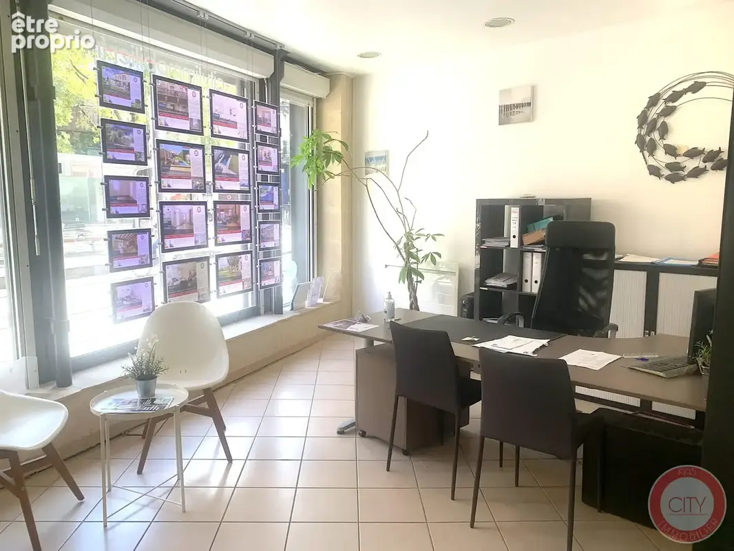 Photo Commerce à Bordeaux au prix de 262 500€