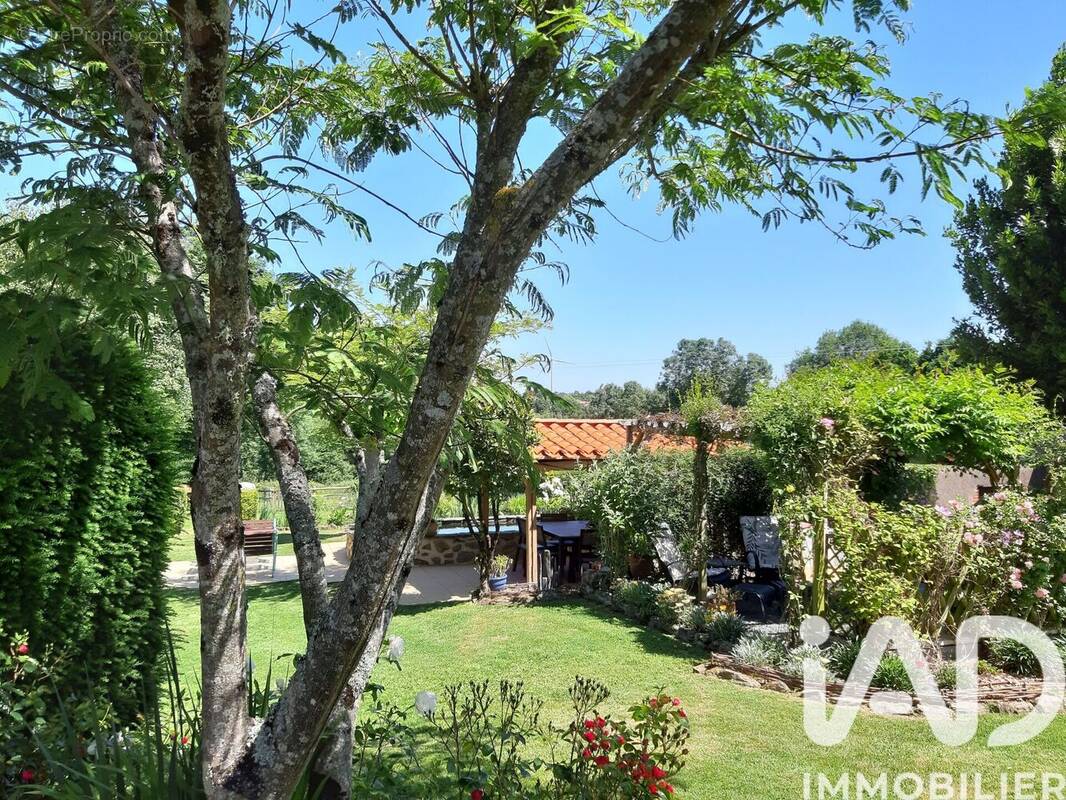 Photo 1 - Maison à MACHE