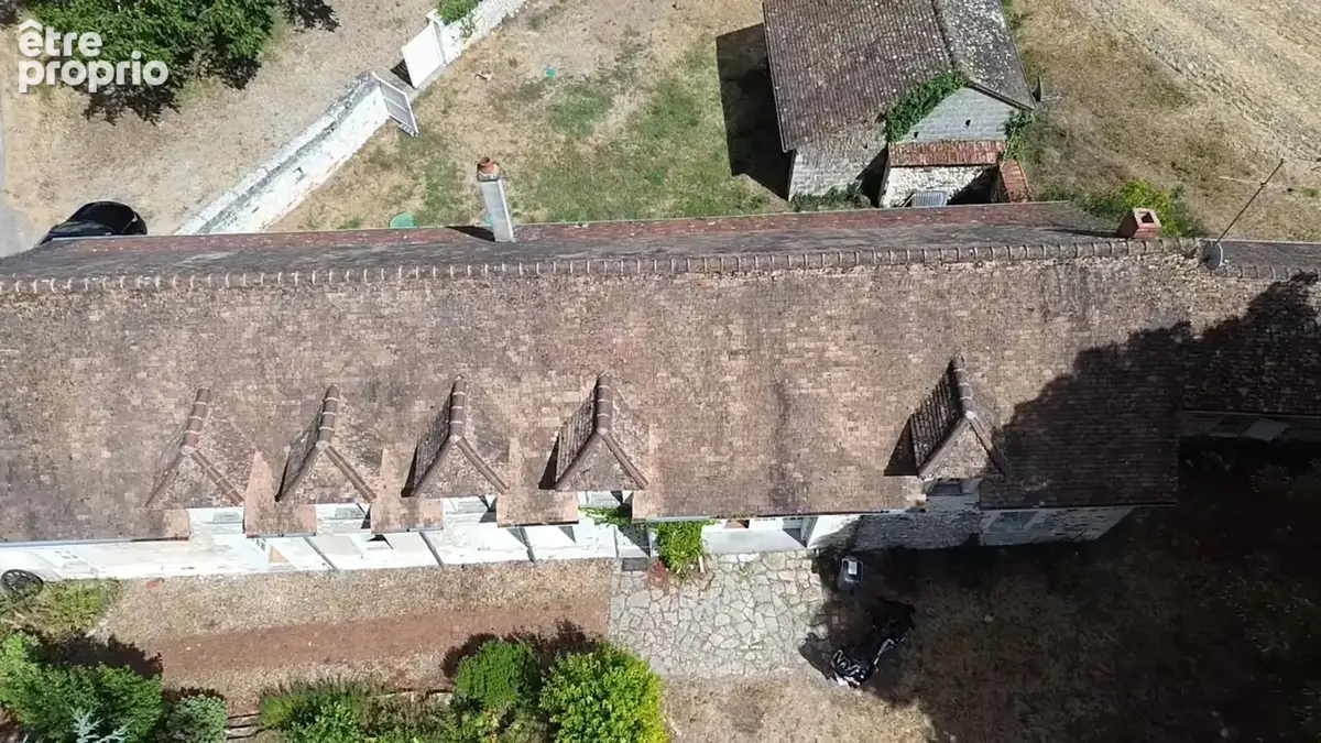 Longère de caractère – 230 m² – charme, volumes & authenticité – 20 minutes au nord de châtellerault - photo 24