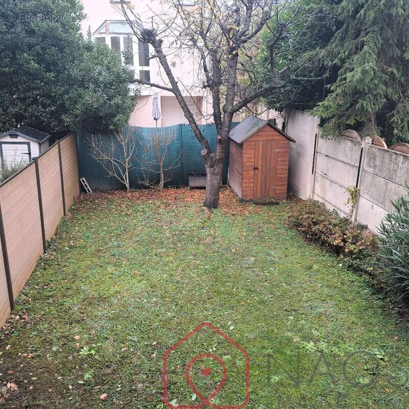 Maison à VILLENEUVE-LA-GARENNE