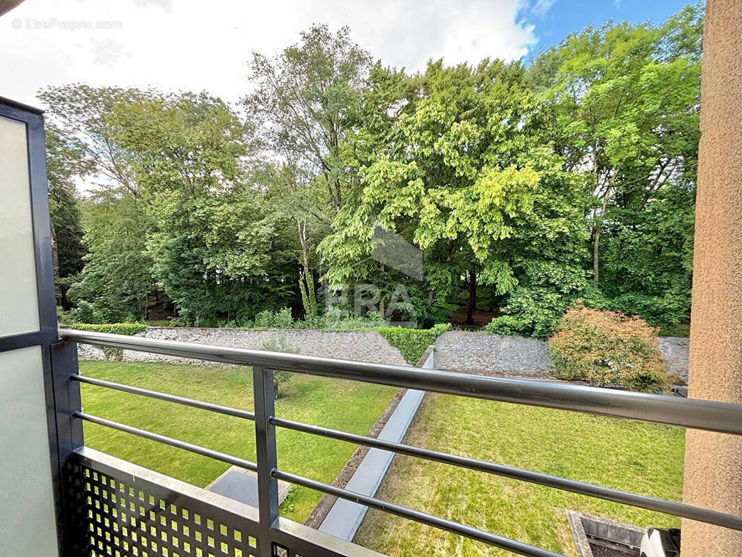 Appartement à PONTAULT-COMBAULT