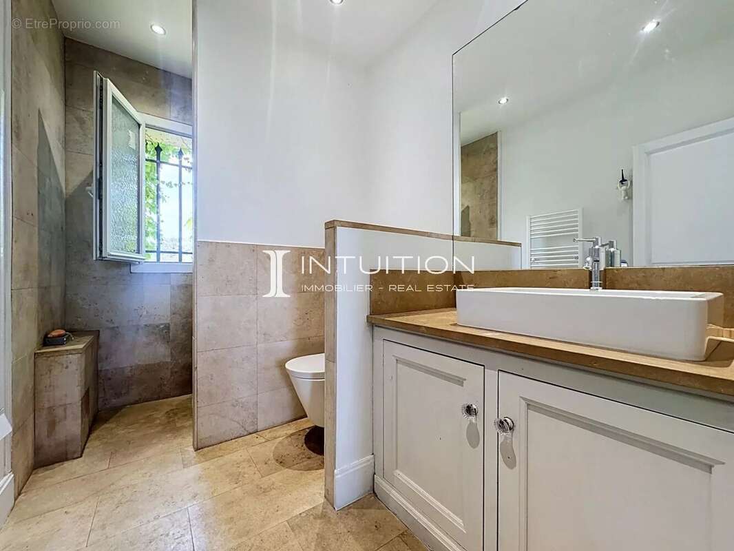 Mougins - Les Colles : Authentique villa de charme avec piscine - photo 25
