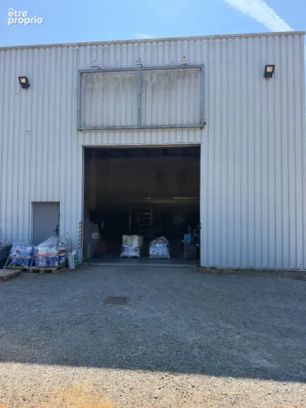 Local d'activité 375 m²  A vendre - Très bon état - Zone OCEALIM - photo 10