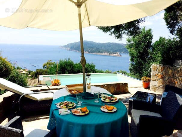 Maison à HYERES