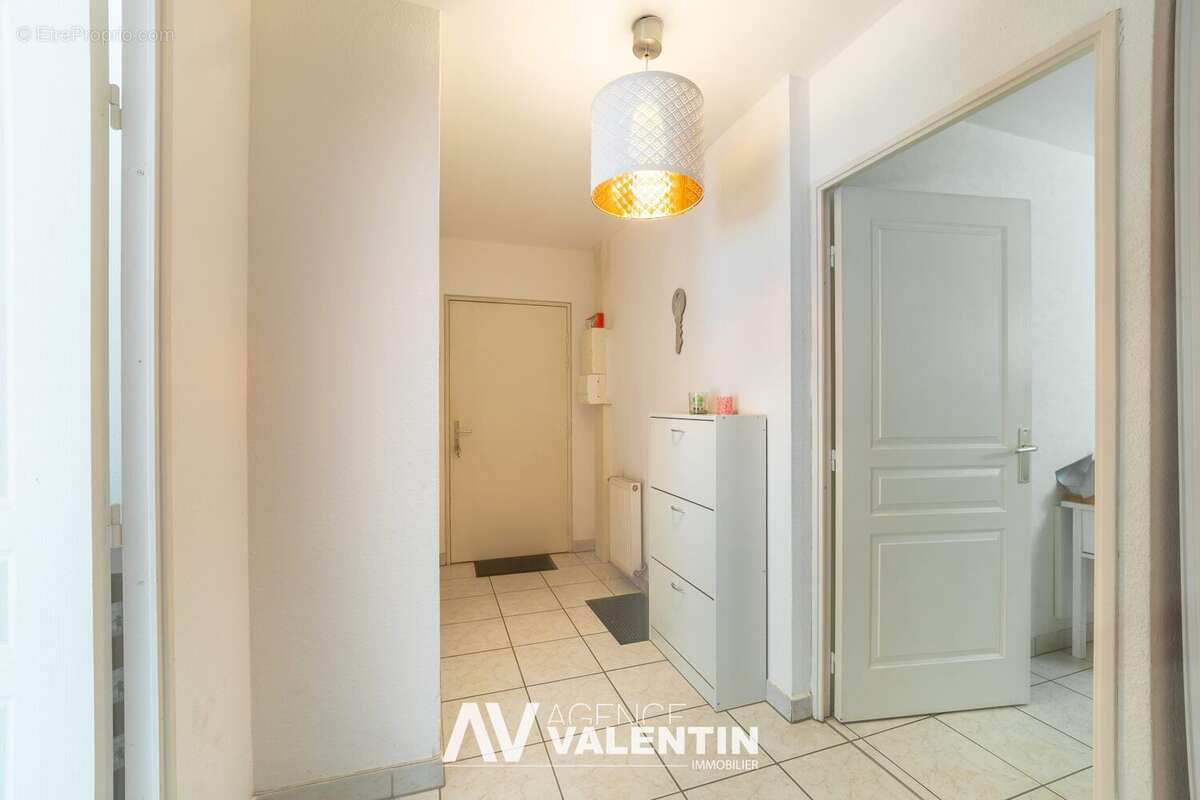 Appartement 84 m² à Metz  - photo 8
