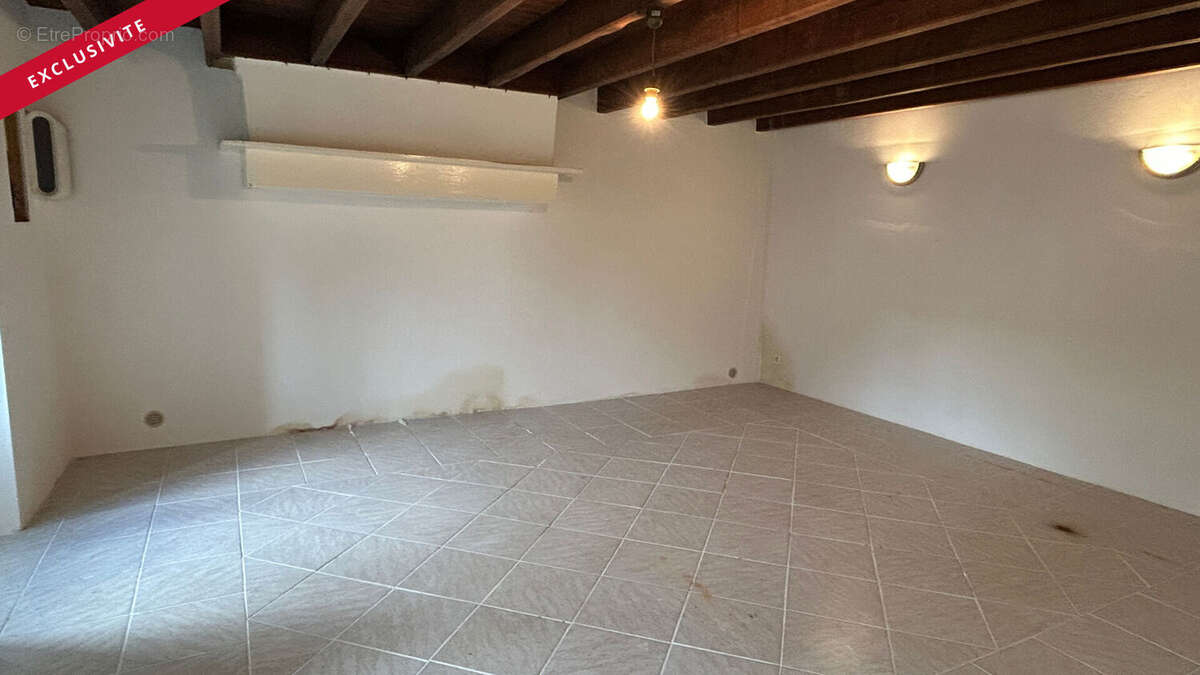 Maison à VIEUX-RUFFEC