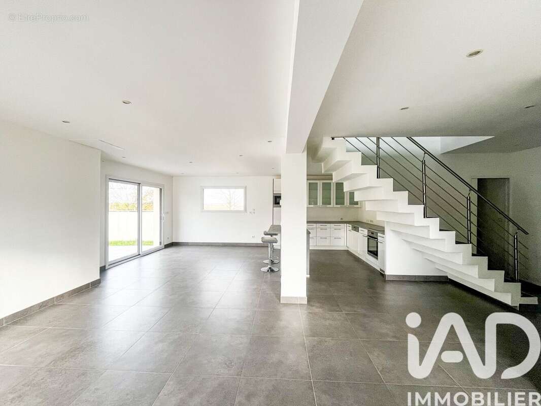 Photo 6 - Maison à CONTEVILLE