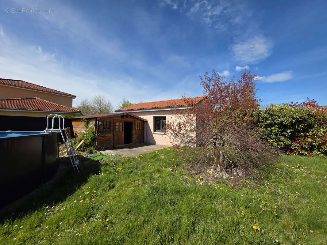 Maison à PUY-GUILLAUME