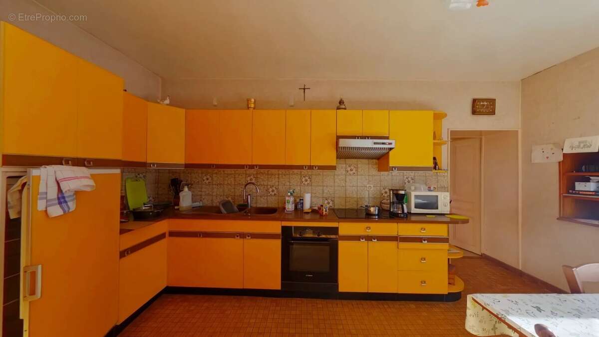 Maison à ESSERVAL-TARTRE