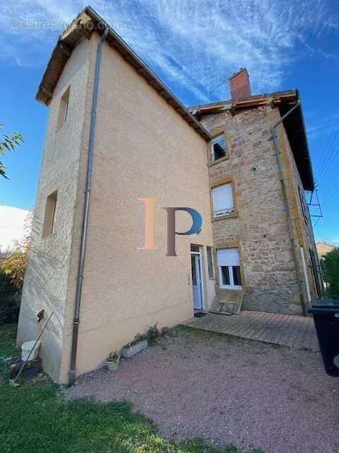 Appartement à CHAUFFAILLES