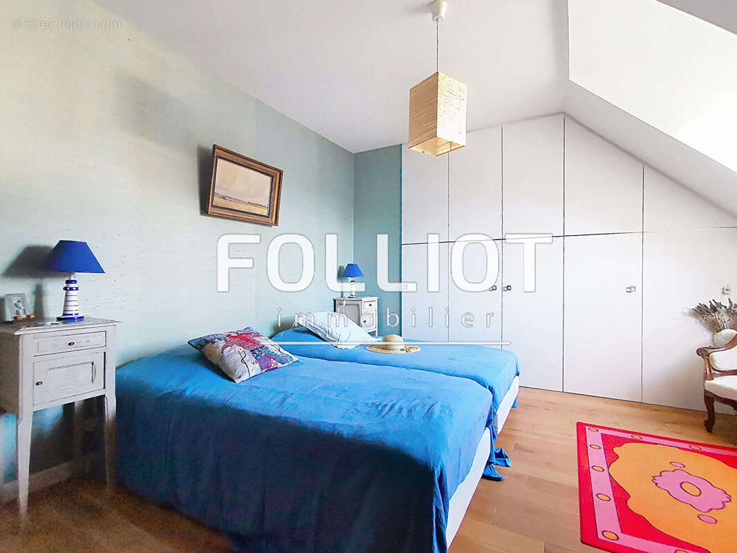 Maison à SAINT-PAIR-SUR-MER