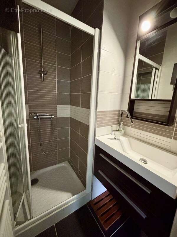 Appartement à VAULNAVEYS-LE-HAUT