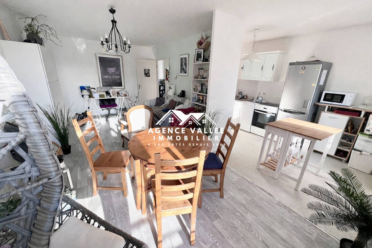 Appartement à SAINT-PIERRE-DU-PERRAY