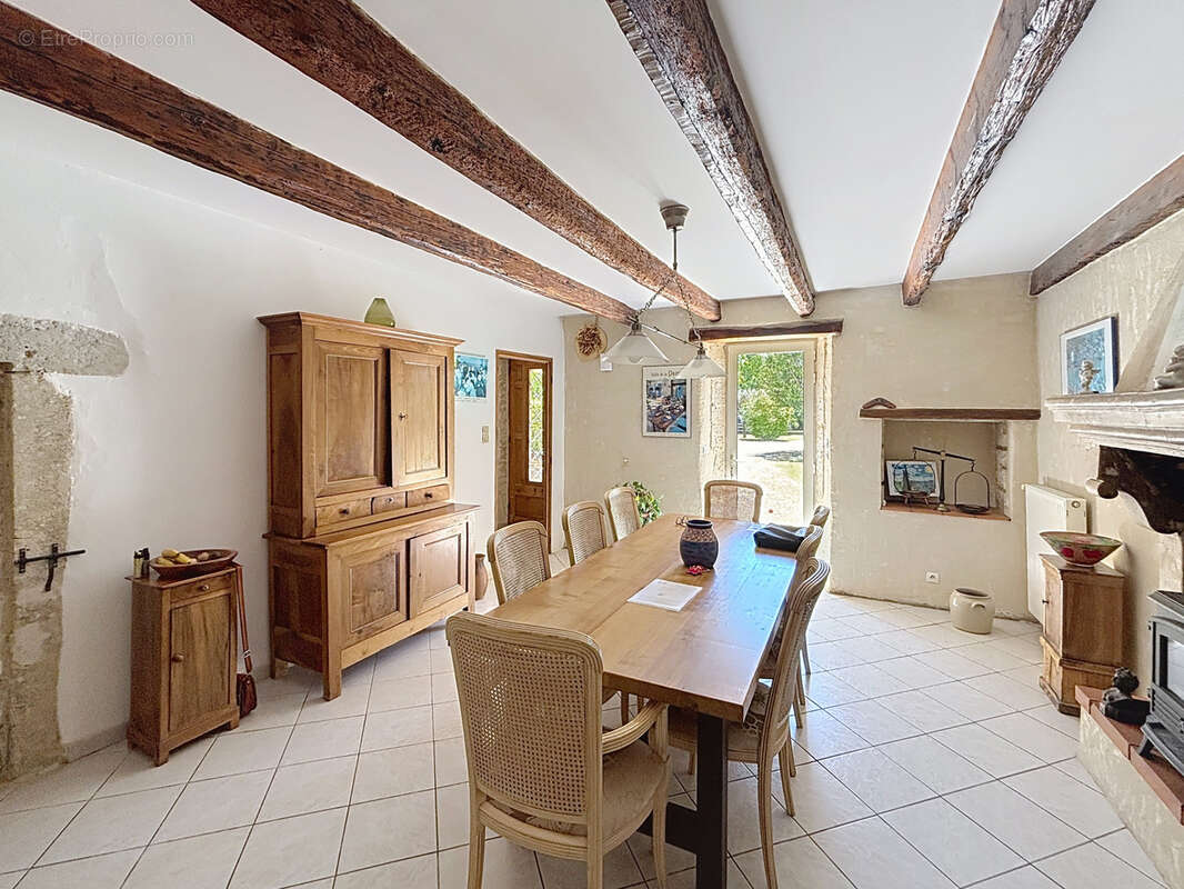 Maison à GRIGNAN
