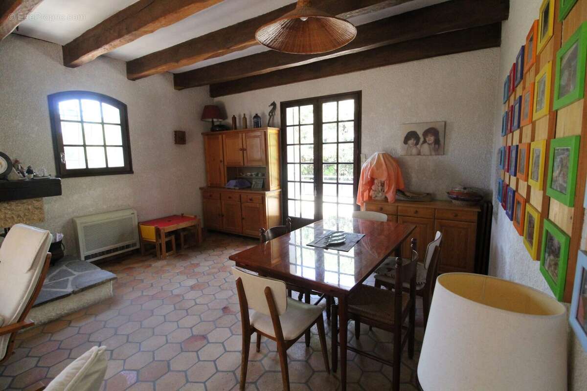 Maison 94 m² à Saint-Palais-Sur-Mer  - photo 7